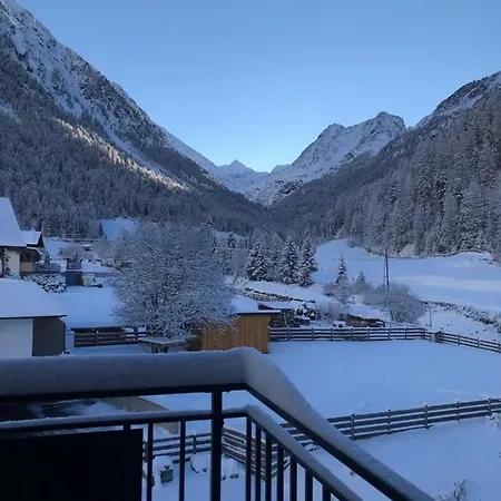 Gries Apartmán *
